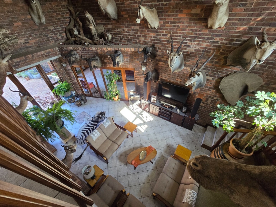 8 Bedroom Property for Sale in Grimbeeck Park North West